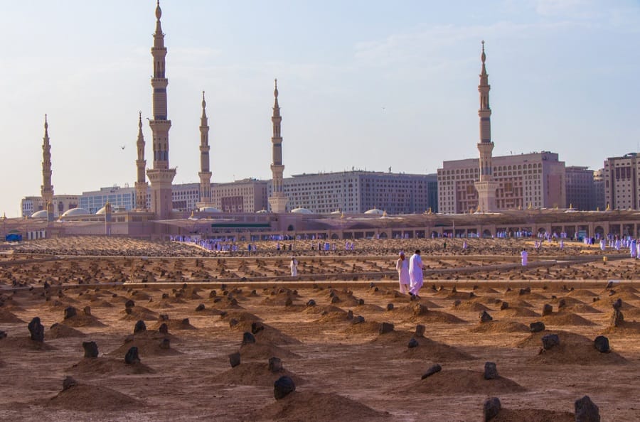 10 Important Places Every Muslim Should Visit in Madinah 3 Jannat Ul Baqi